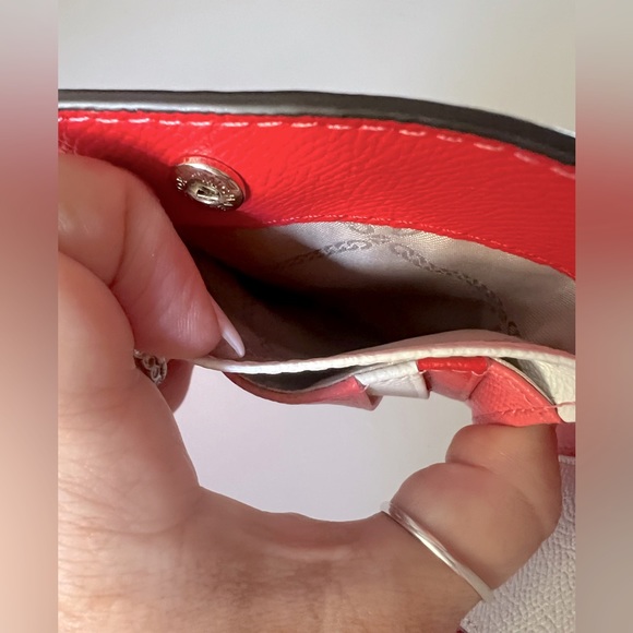 MICHAEL KORS Versatile Color Block Saffiano Leather Wallet With Card Holder - Picture 9 of 15